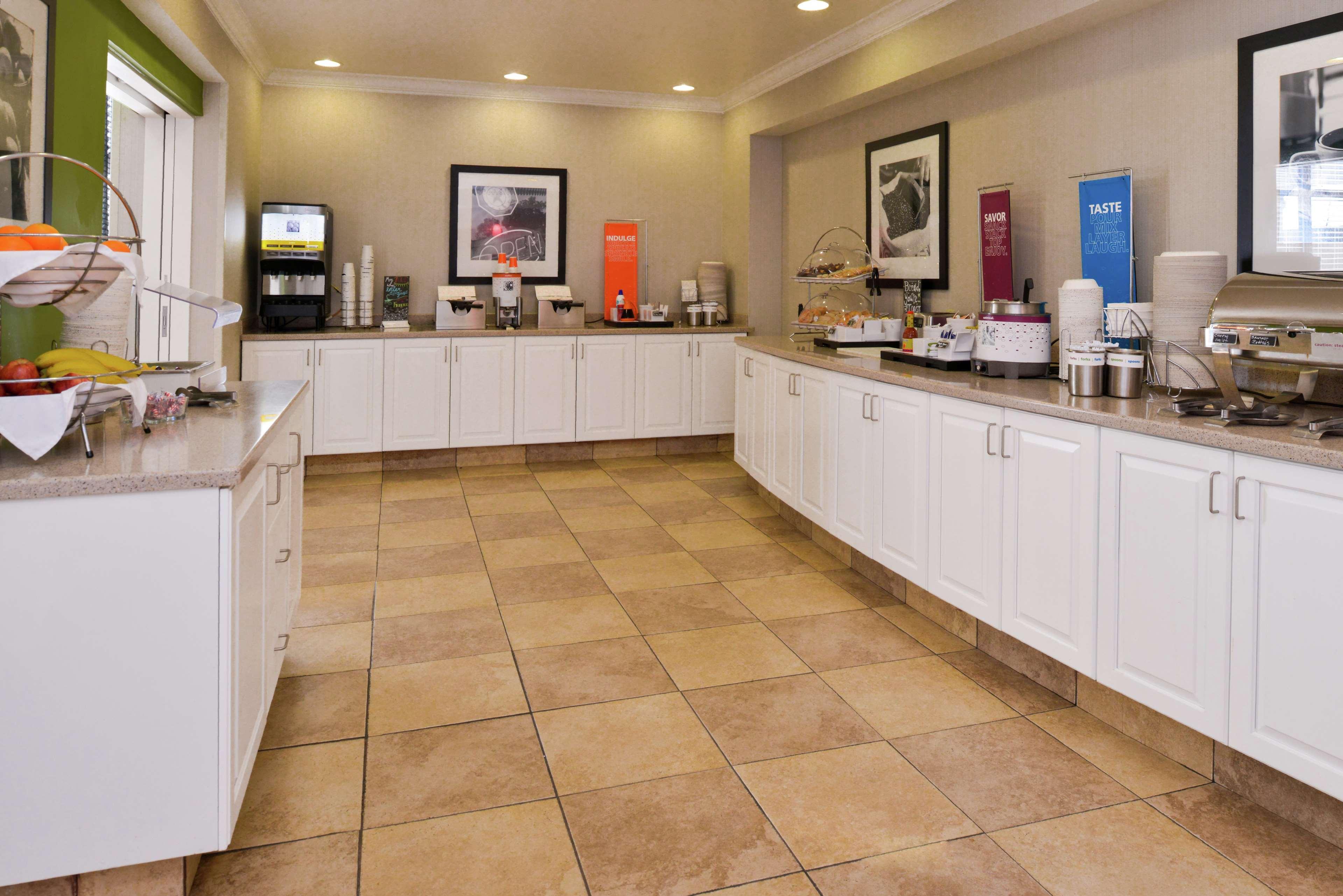 Hampton Inn & Suites Wilmington Buitenkant foto
